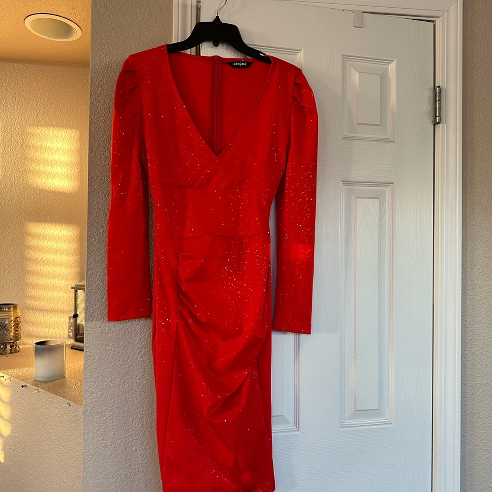 Red beautiful dress perfect for cocktails a party it girls night.